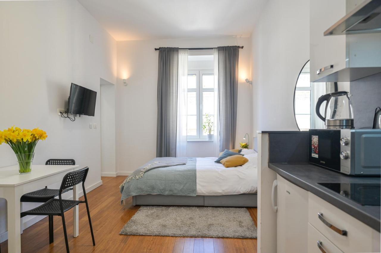 Berry Berry Studio Apartment Zagreb Luaran gambar