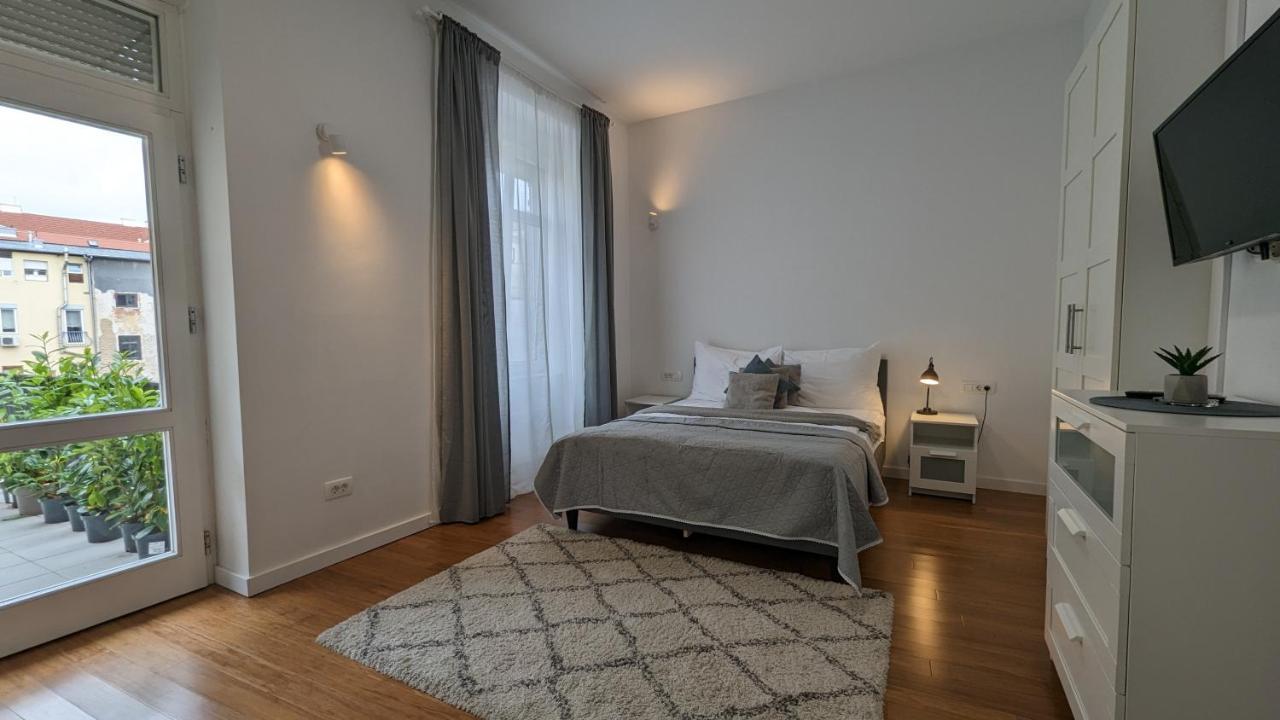 Berry Berry Studio Apartment Zagreb Luaran gambar